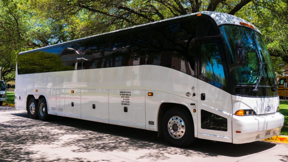 motor-coach-bus-pricing-1-e1494434754719.jpg